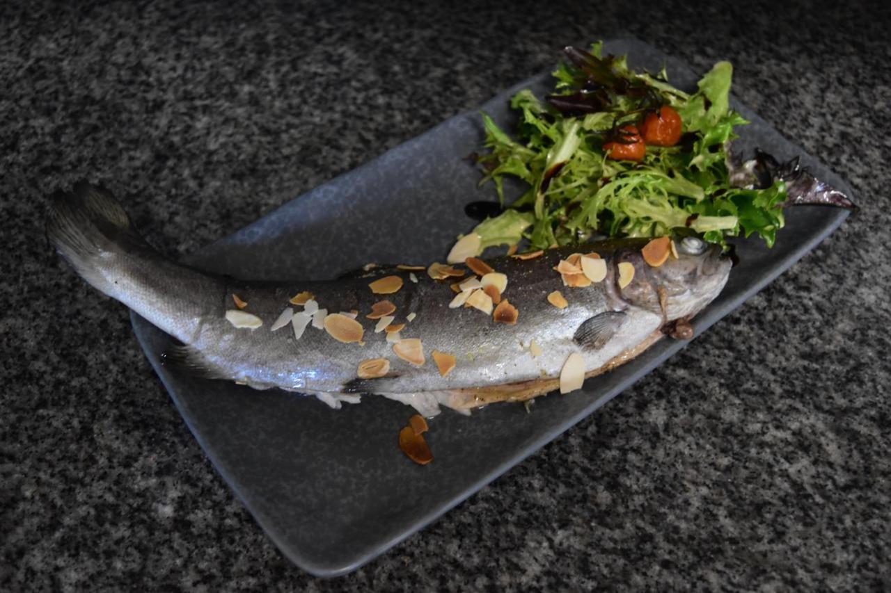 Hotel Restaurant Des Lacs Chaux-des-Crotenay Eksteriør bilde