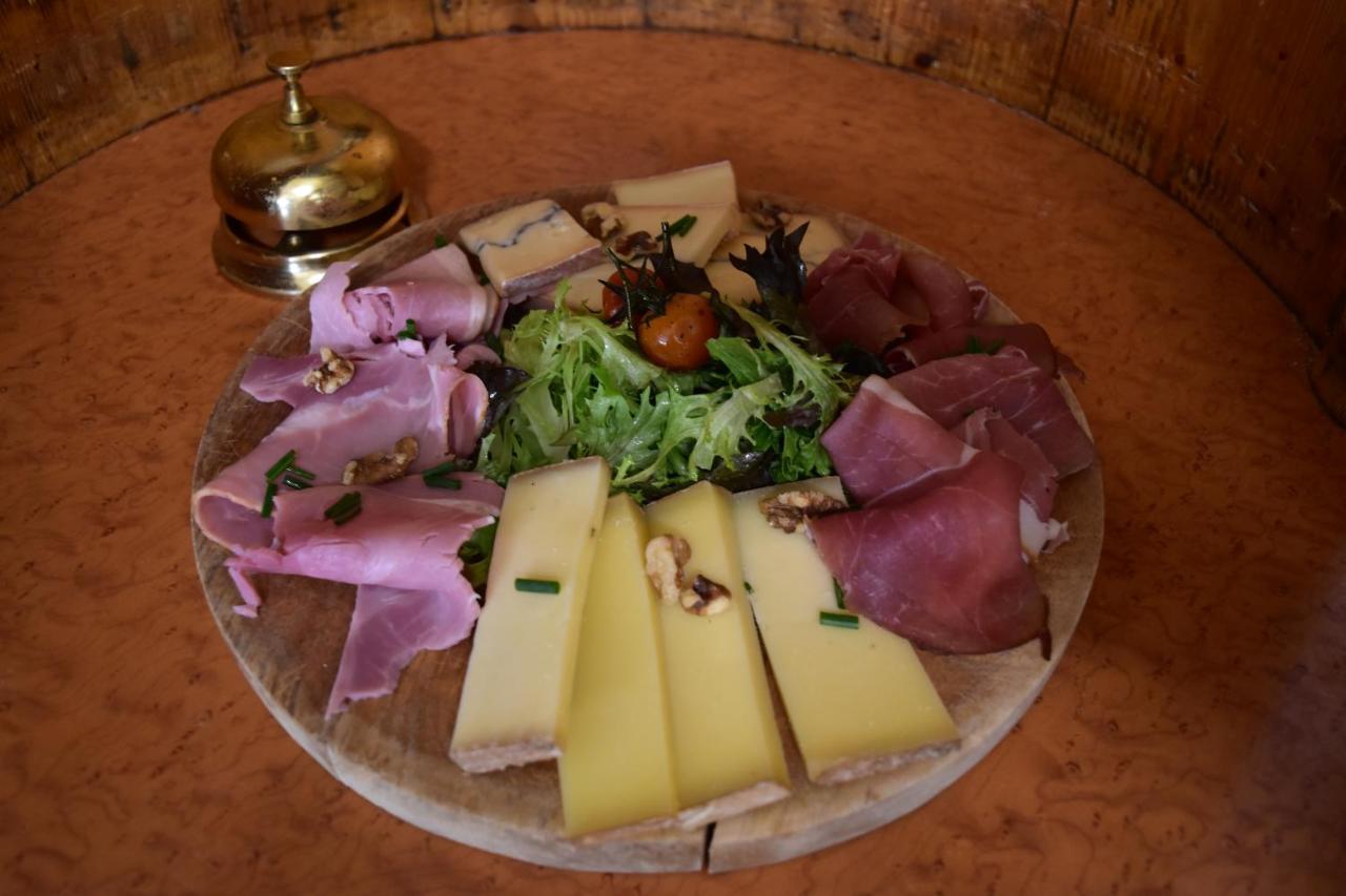 Hotel Restaurant Des Lacs Chaux-des-Crotenay Eksteriør bilde